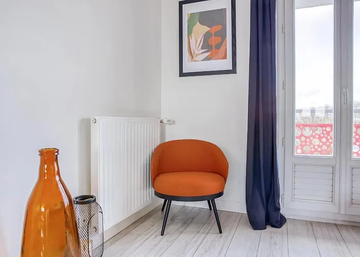 Blanche De Castille- Rond Point De Paris * Nantes