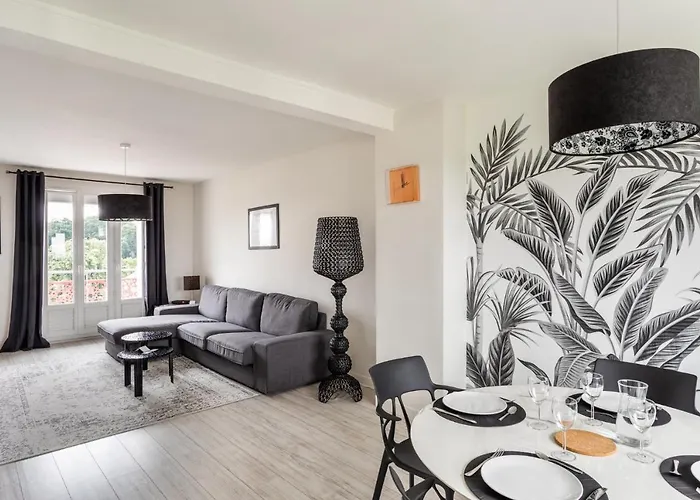 Blanche De Castille- Rond Point De Paris Appartement