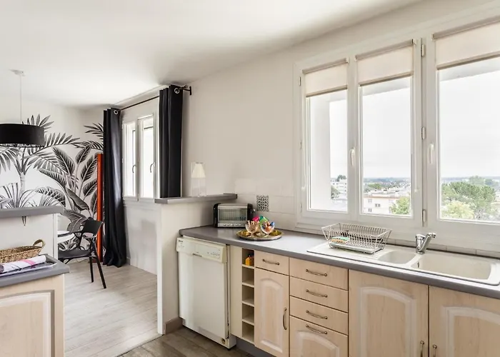 Blanche De Castille- Rond Point De Paris Apartman *