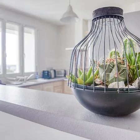 Lägenhet Blanche De Castille- Rond Point De Paris Nantes