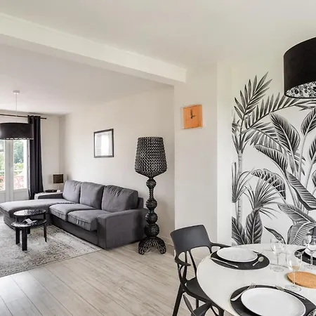 Blanche De Castille- Rond Point De Paris Lägenhet