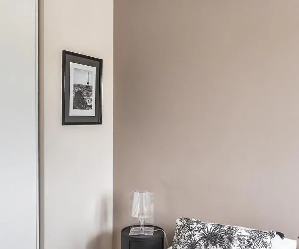 Blanche De Castille- Rond Point De Paris Lägenhet